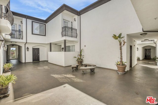 5330 Satsuma Avenue, North Hollywood (los Angeles), CA 91601