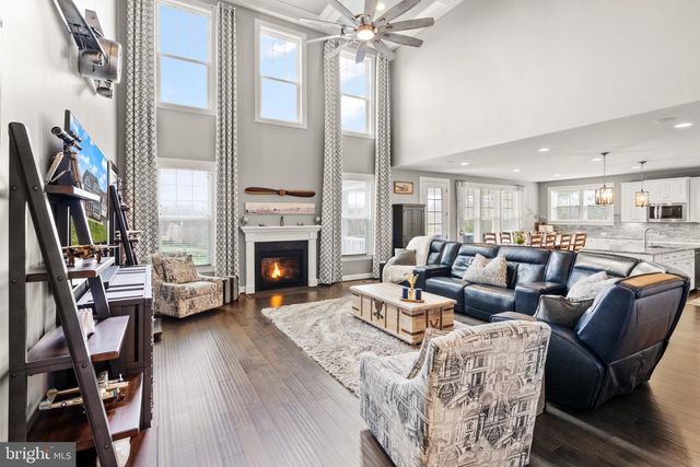 7765 WARRENTON CHASE DR, Warrenton, VA 20187