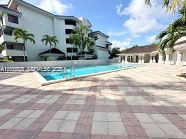 8215 SW 152nd Ave G-106, Miami, FL 33193