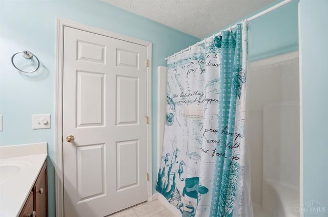 2571 Vinny Drive, Middletown, OH 45044