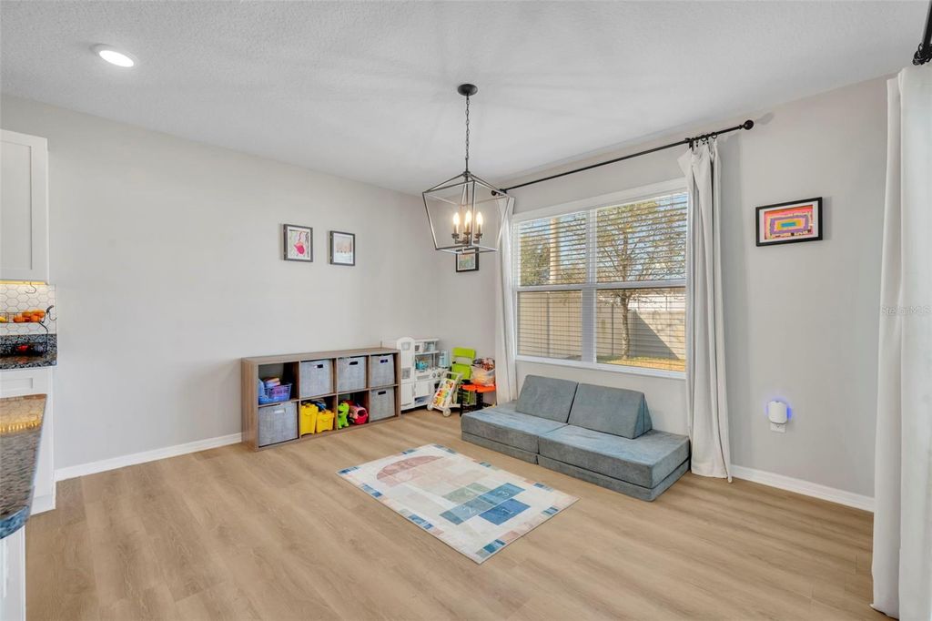 Image 15 of property listing at 3674 YACOBIAN PLACE, Orlando, FL 32824