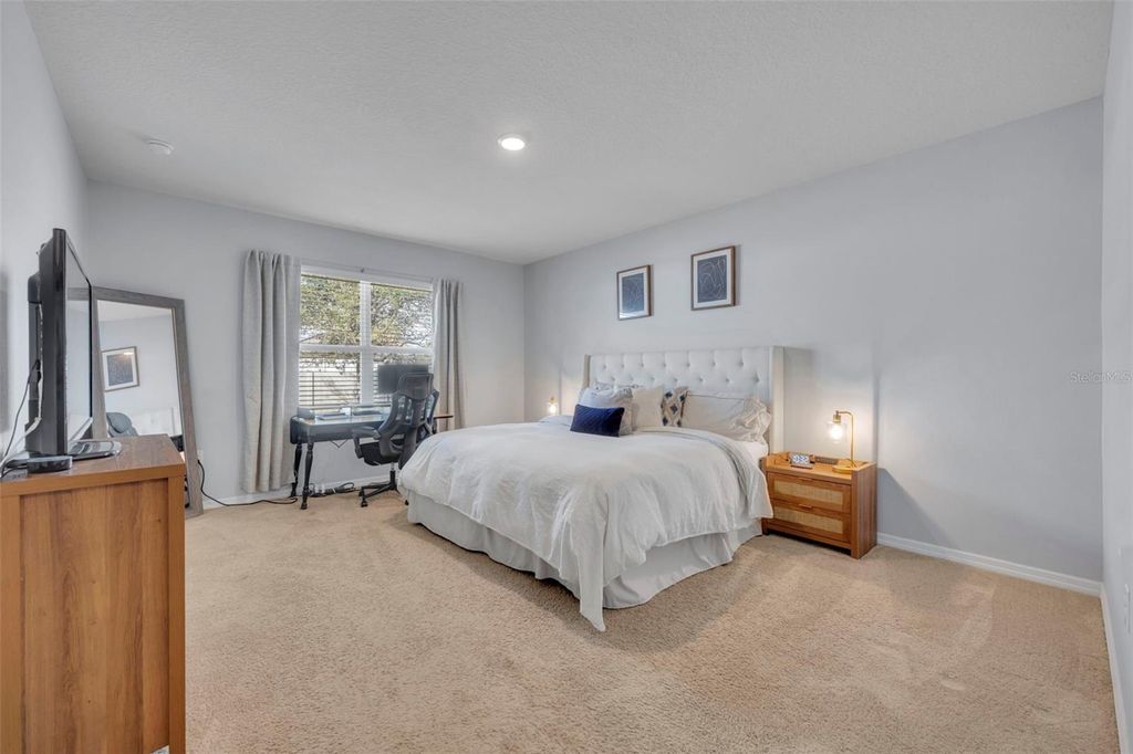 Image 16 of property listing at 3674 YACOBIAN PLACE, Orlando, FL 32824