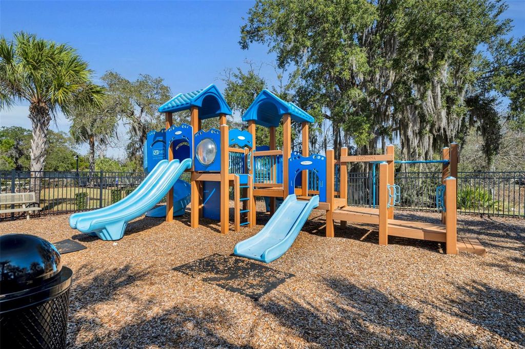 Image 30 of property listing at 3674 YACOBIAN PLACE, Orlando, FL 32824