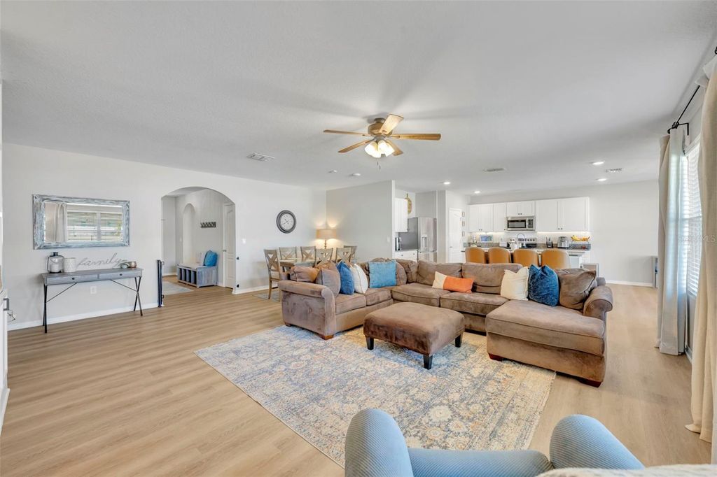 Image 7 of property listing at 3674 YACOBIAN PLACE, Orlando, FL 32824