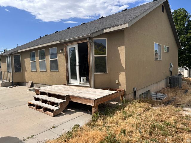 6804 S MAJESTIC RD, West Jordan, UT 84081