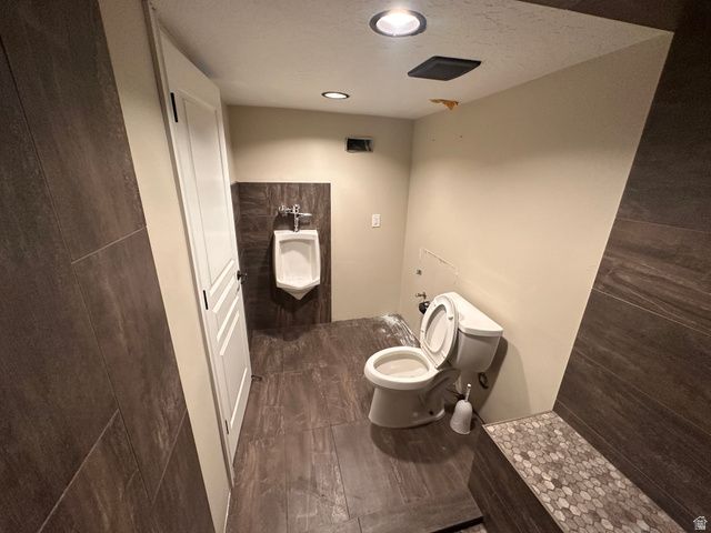 6804 S MAJESTIC RD, West Jordan, UT 84081