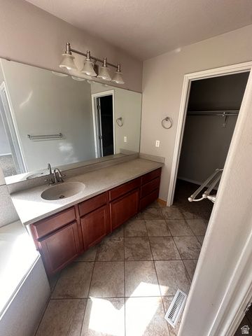 6804 S MAJESTIC RD, West Jordan, UT 84081