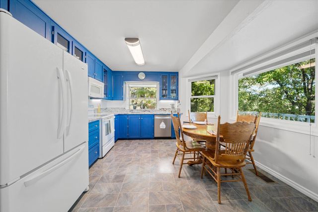 10241 Deschutes Road, Palo Cedro, CA 96073