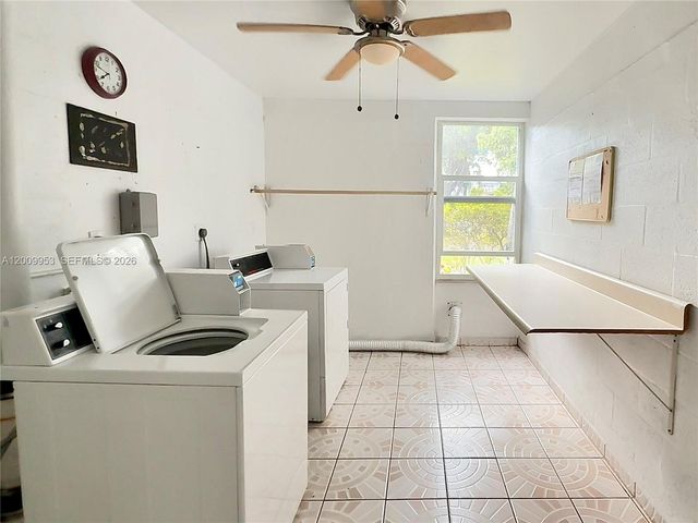 3551 NE 169th St 105, North Miami Beach, FL 33160