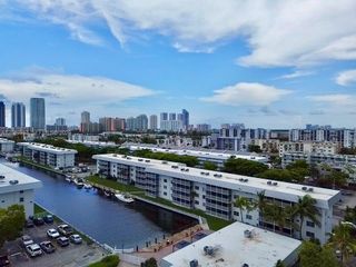 3551 NE 169th St 105, North Miami Beach, FL 33160