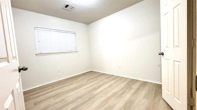 6818 Hampden Point Court, Houston, TX 77040