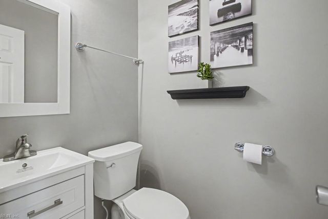 3690 Sylvan LN, Virginia Beach, VA 23453