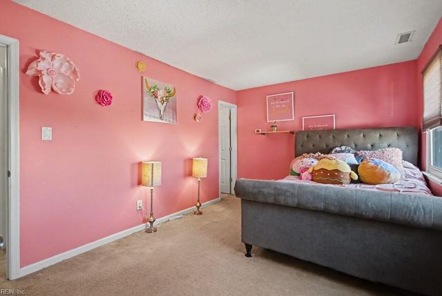 3690 Sylvan LN, Virginia Beach, VA 23453