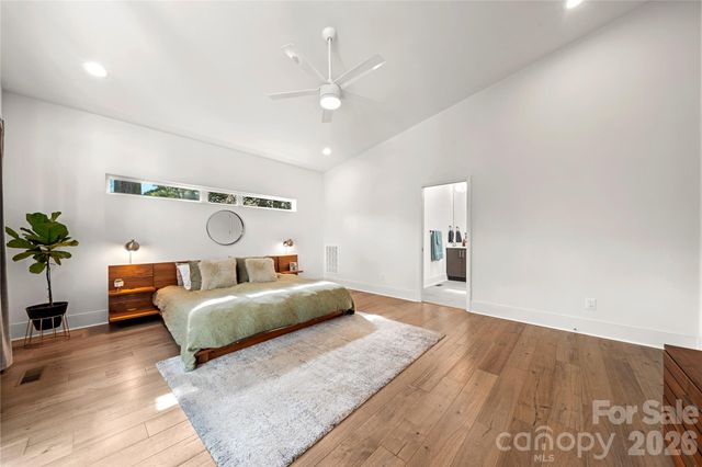 1852 Lakedell Drive, Charlotte, NC 28215