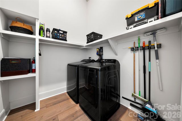 1852 Lakedell Drive, Charlotte, NC 28215