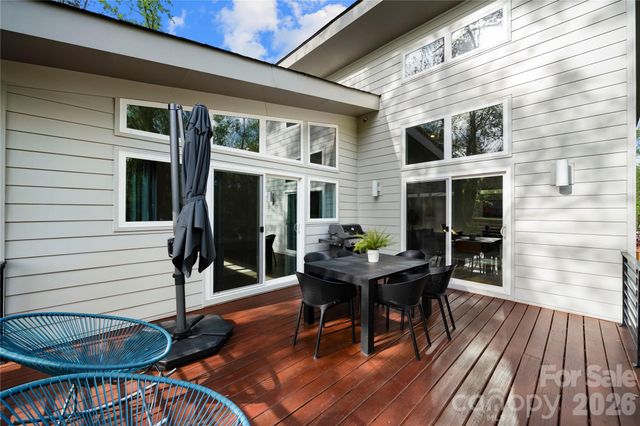 1852 Lakedell Drive, Charlotte, NC 28215