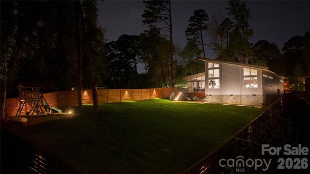 1852 Lakedell Drive, Charlotte, NC 28215