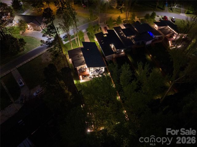 1852 Lakedell Drive, Charlotte, NC 28215