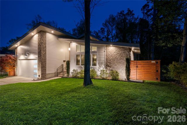 1852 Lakedell Drive, Charlotte, NC 28215