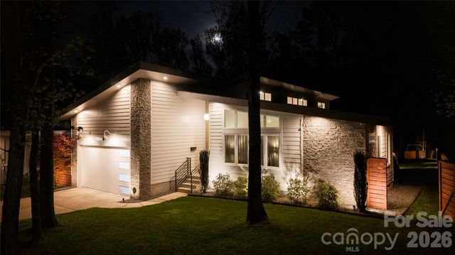 1852 Lakedell Drive, Charlotte, NC 28215