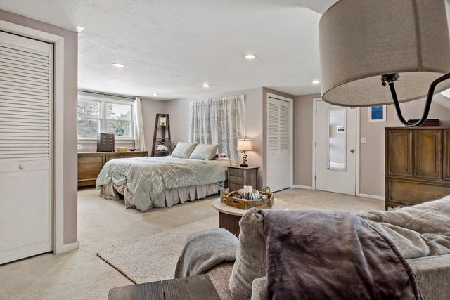 71 Agricultural Ave, Rehoboth, MA 02769