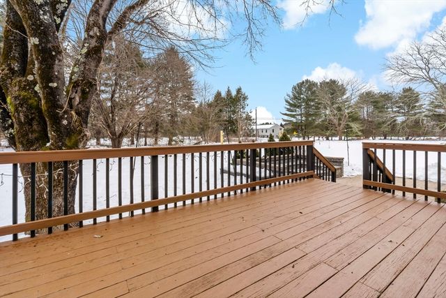 71 Agricultural Ave, Rehoboth, MA 02769