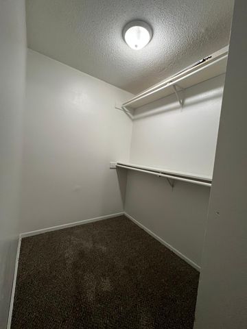 1020 8th Avenue SE, Saint Cloud, MN 56304