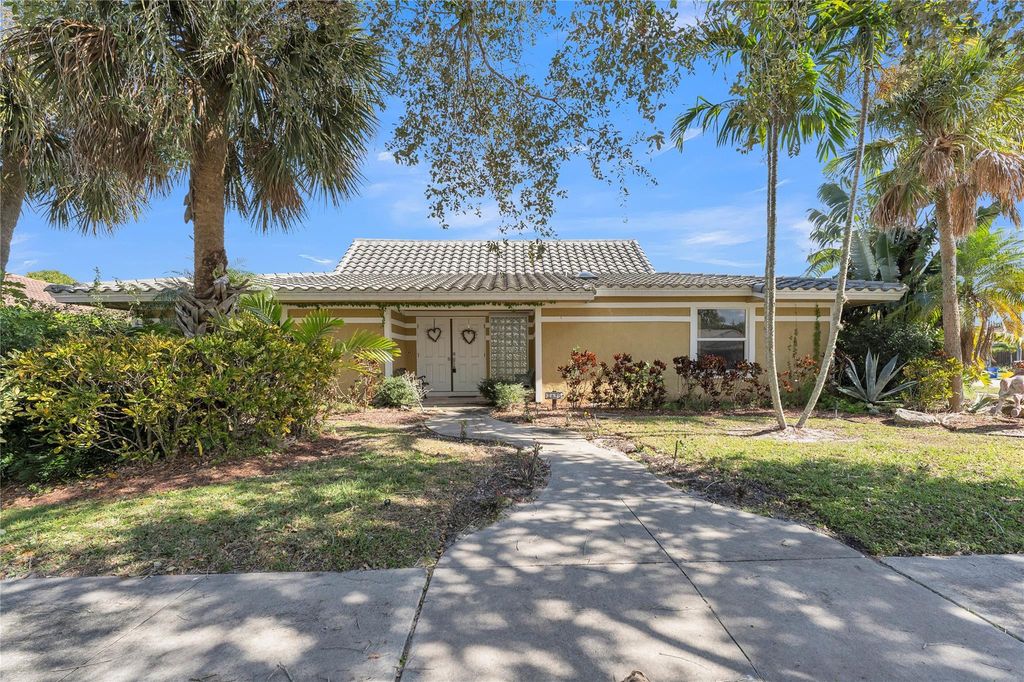 1698 SW 7th Court, Boca Raton, FL 33486