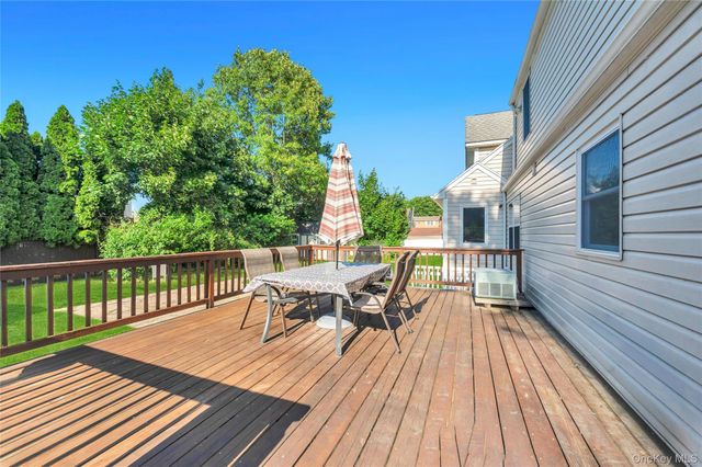 40 Columbia Street, Bethpage, NY 11714
