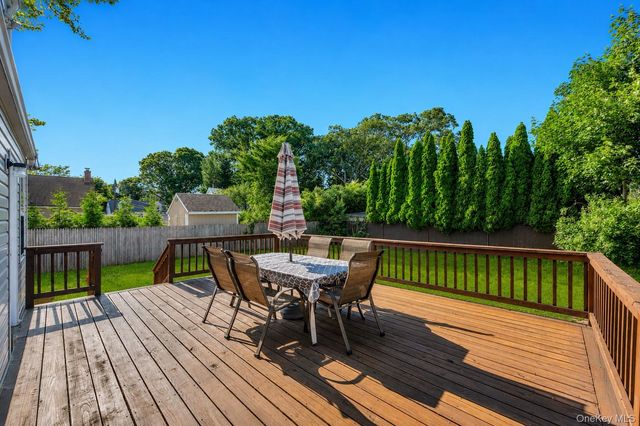 40 Columbia Street, Bethpage, NY 11714
