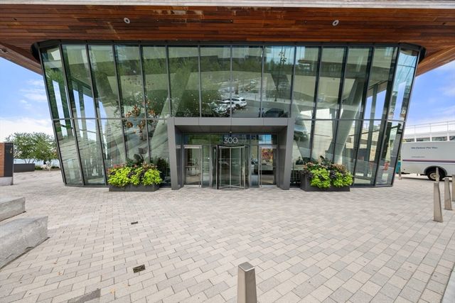 300 Pier 4 Blvd 6D, Boston, MA 02110