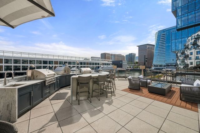 300 Pier 4 Blvd 6D, Boston, MA 02110
