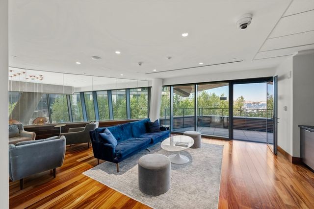 300 Pier 4 Blvd 6D, Boston, MA 02110