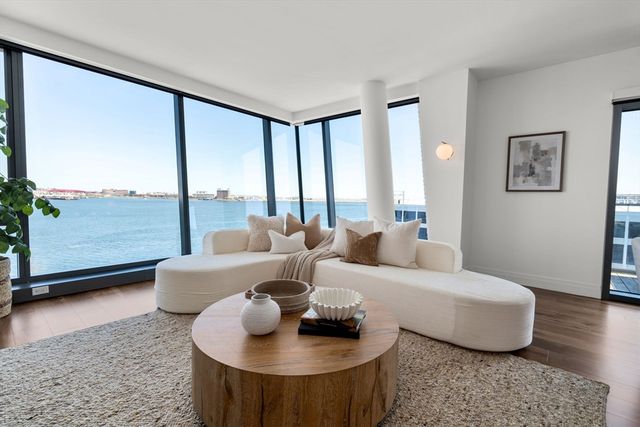 300 Pier 4 Blvd 6D, Boston, MA 02110