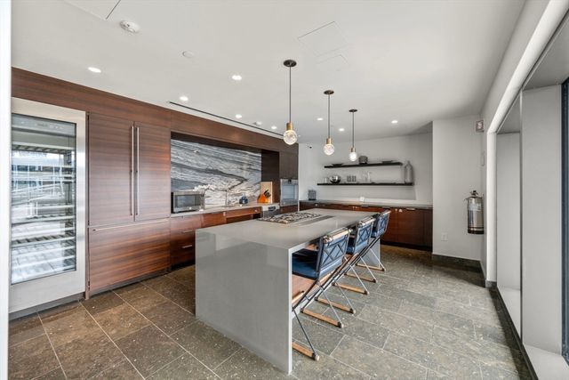 300 Pier 4 Blvd 6D, Boston, MA 02110