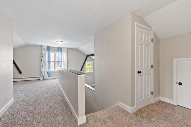 35 Cedar St 6, Gardner, MA 01440