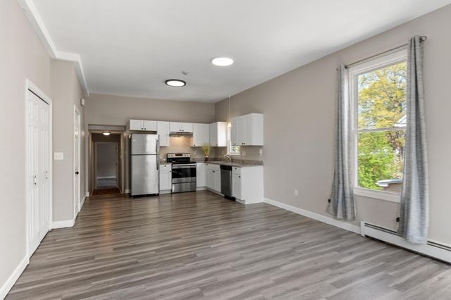 35 Cedar St 6, Gardner, MA 01440