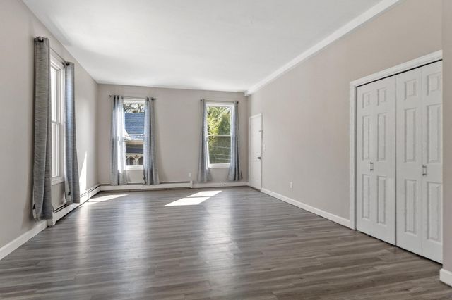 35 Cedar St 6, Gardner, MA 01440