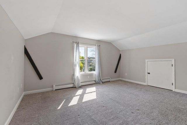 35 Cedar St 6, Gardner, MA 01440