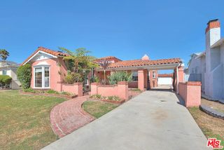 2709 W 82nd Place, Inglewood, CA 90305