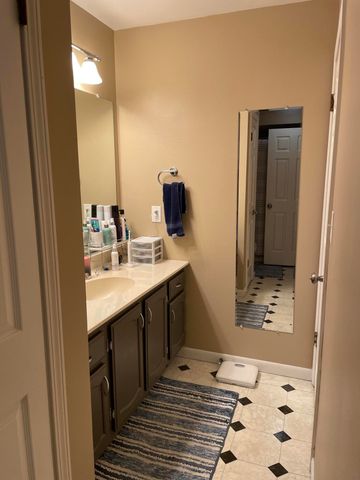 152 Holly Lane, Schererville, IN 46375