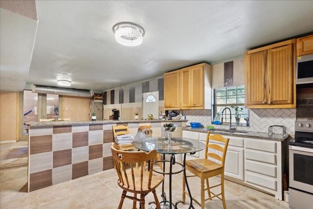 1474 Vz County Road 3810, Wills Point, TX 75169