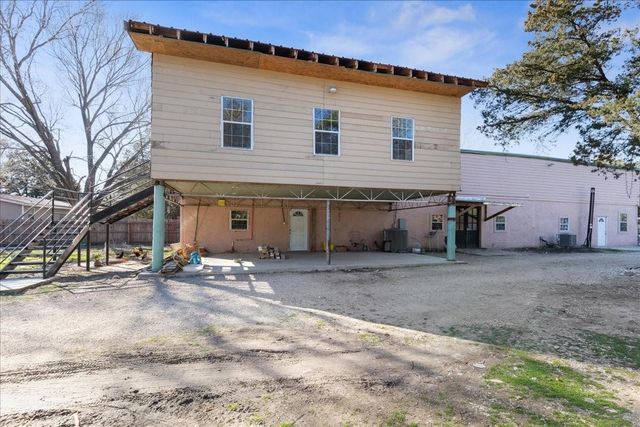 1474 Vz County Road 3810, Wills Point, TX 75169