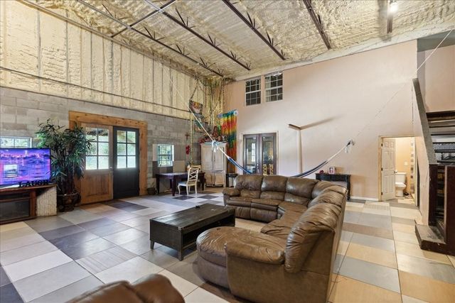 1474 Vz County Road 3810, Wills Point, TX 75169