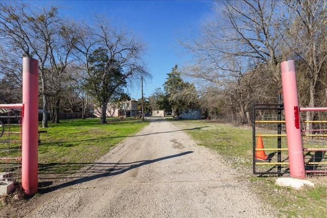 1474 Vz County Road 3810, Wills Point, TX 75169