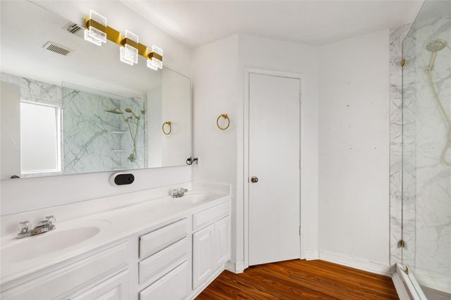 2042 Mickle Creek Drive, Houston, TX 77049