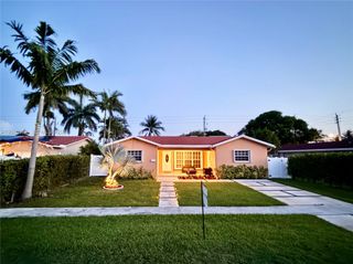 206 SE 3rd Pl, Dania Beach, FL 33004