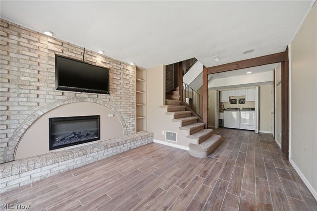 824 S Chillicothe Road 2, Aurora, OH 44202
