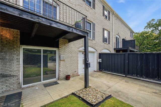 824 S Chillicothe Road 2, Aurora, OH 44202