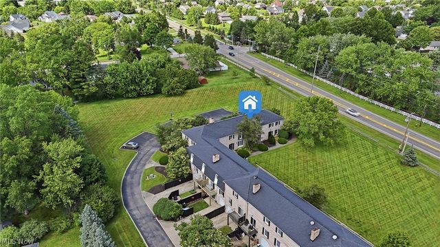 824 S Chillicothe Road 2, Aurora, OH 44202